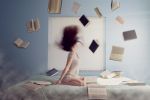 Berewo Frau mit Bücher